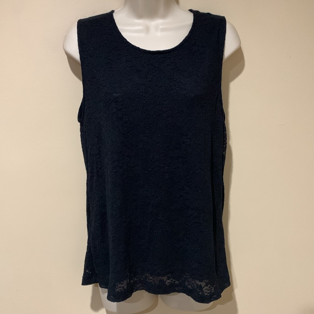 Stretchy lace top